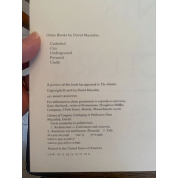 David Macaulay Great Moments In Architecture Hardcover 1978 Illustrated Book - Picture 3 of 8